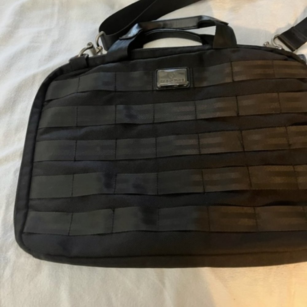 BAGGUCCI MENS SHOULDER MESSENGER BAG